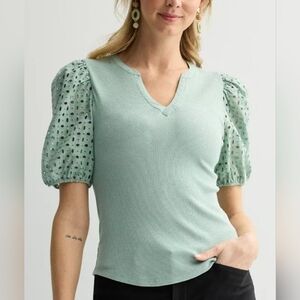 Nine West Mixed Media Sage Green Eyelet Sleeve Top Rayon Blend Large NEW